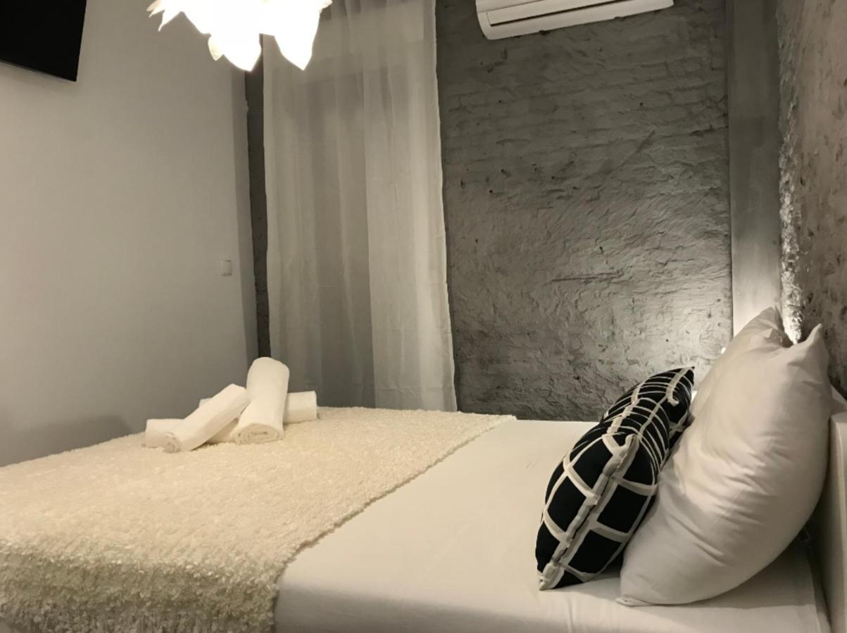 Pequeno Alojamiento Con Mini Piscina - No Climatizada Valencia Eksteriør billede