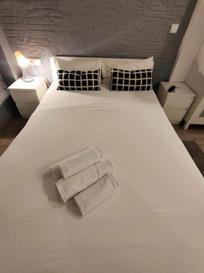 Pequeno Alojamiento Con Mini Piscina - No Climatizada Valencia Eksteriør billede
